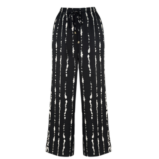 Batty Patterned Set
